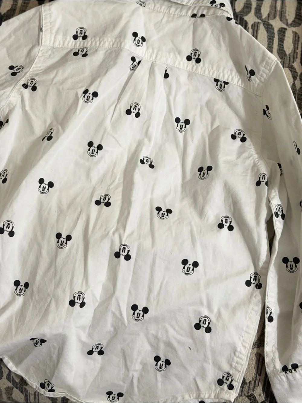 Baby Gap Disney Size 3t White and Black Button up Shirt With Mickey Mouse